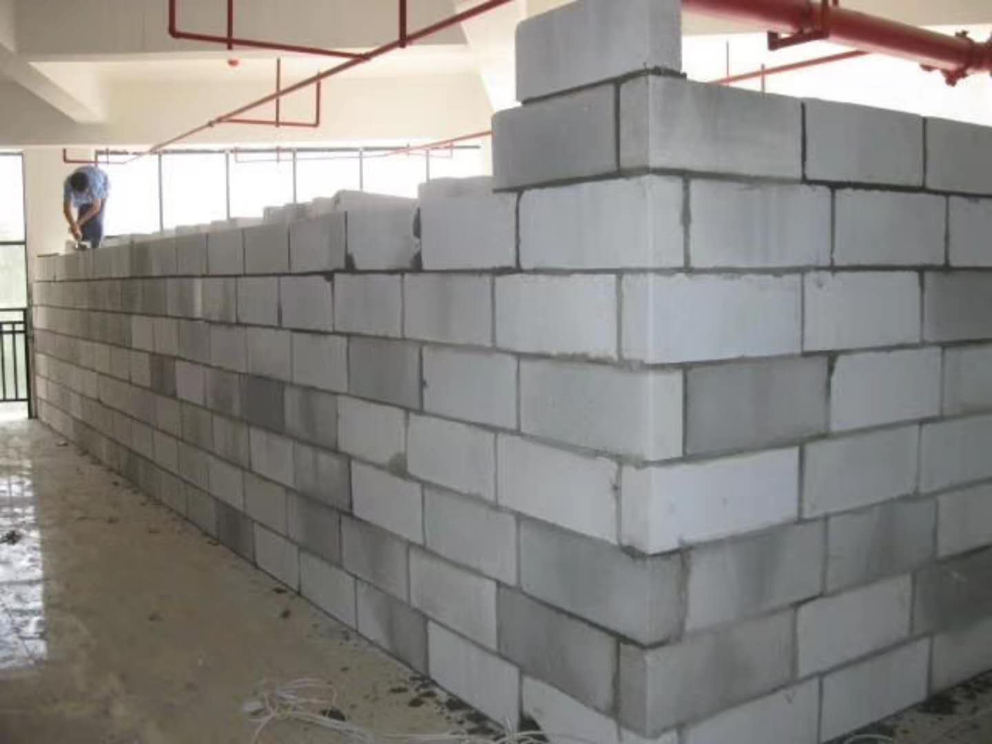 南充蒸压加气混凝土砌块承重墙静力和抗震性能的研究